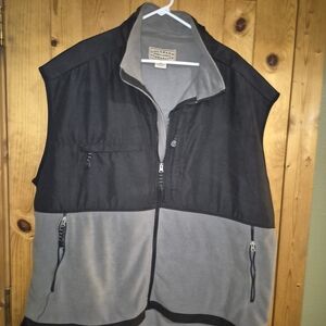 Colorado Clothing Men's Black and Gray Vest